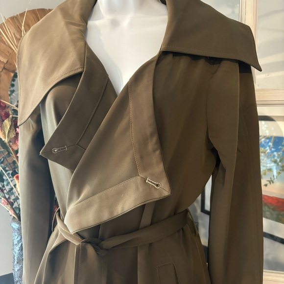 Avex Les Filles Belted Drape Front Trench Small NWT - Picture 10 of 16
